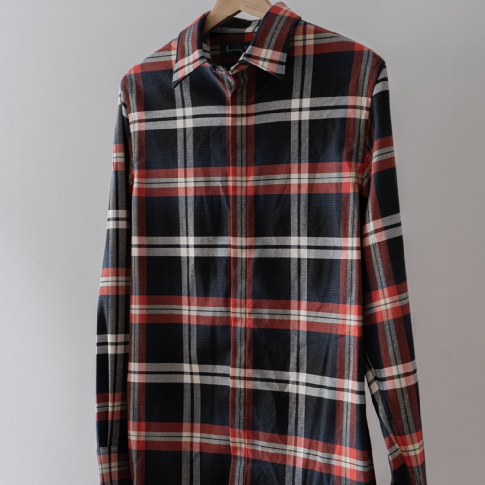 Perry Ellis button down new with tags small